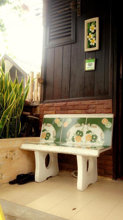 Baan Mai Guesthouse Mae Hong Son Luaran gambar