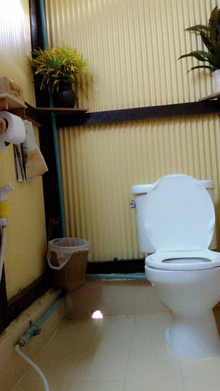 Baan Mai Guesthouse Mae Hong Son Bilik gambar