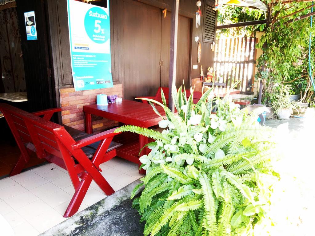 Baan Mai Guesthouse Mae Hong Son Luaran gambar