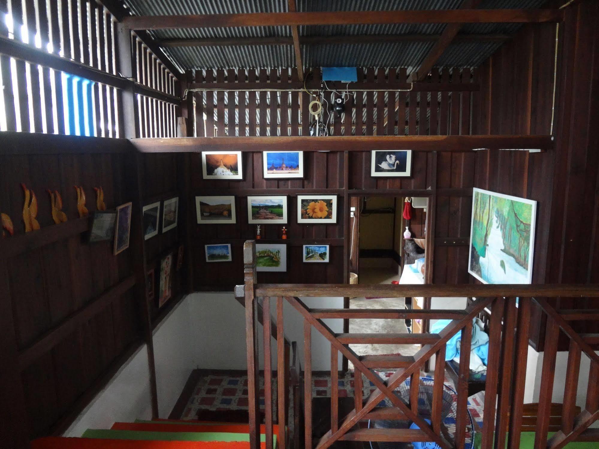 Baan Mai Guesthouse Mae Hong Son Luaran gambar